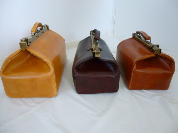 Vintage handgemaakte lederen reistas